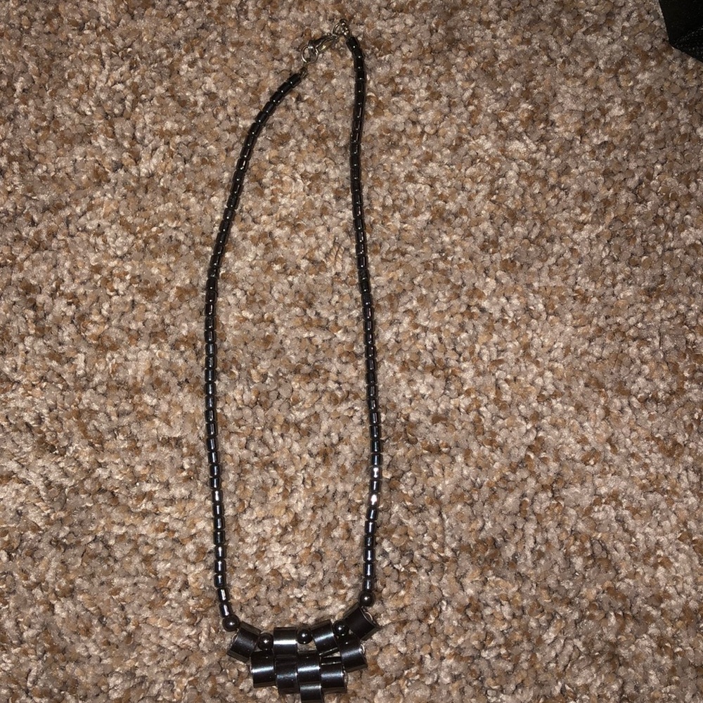 Metallic Necklace - Picture 3 of 6